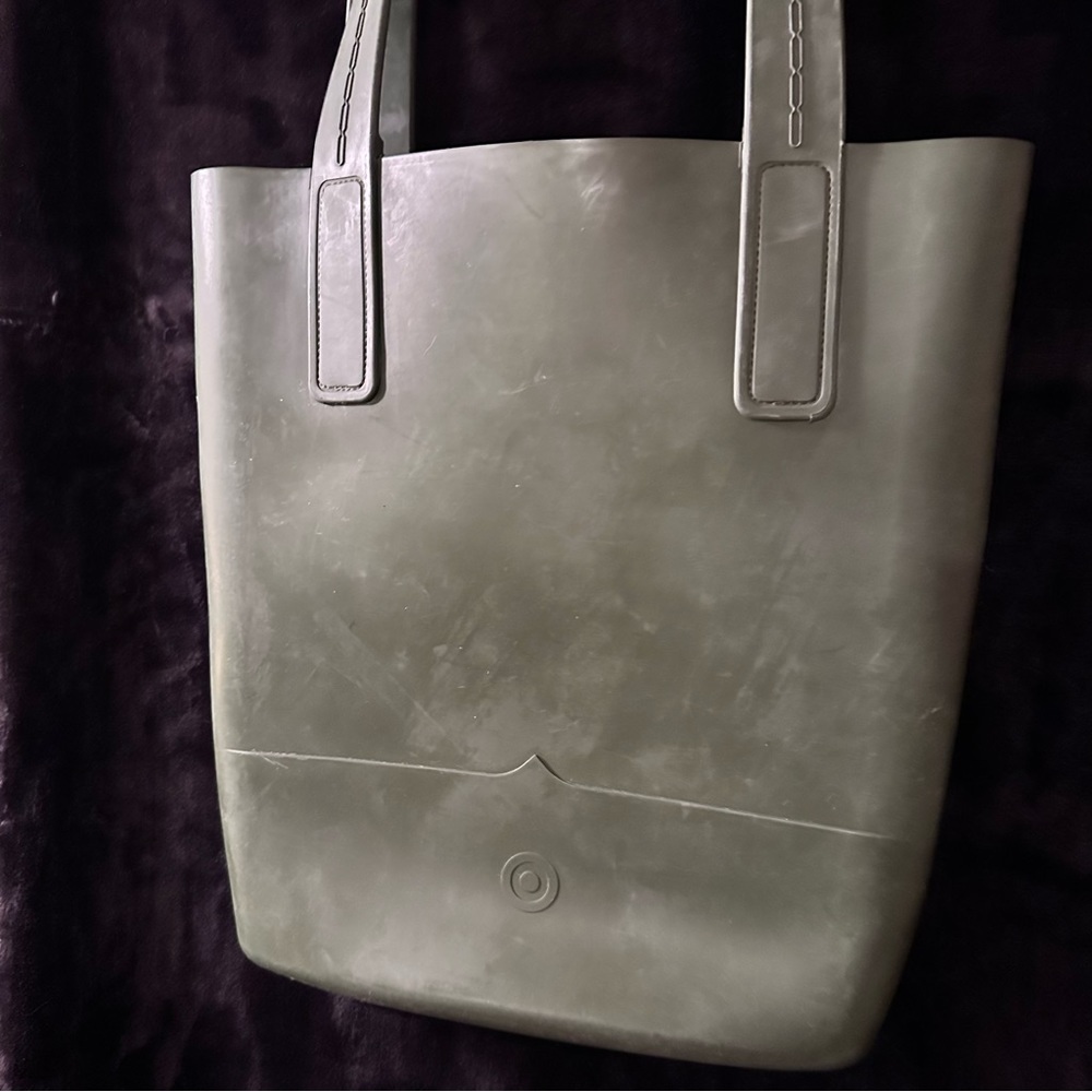 Hunter for Target 🎯Green Rubber Sling Tote Bag - Picture 4 of 7